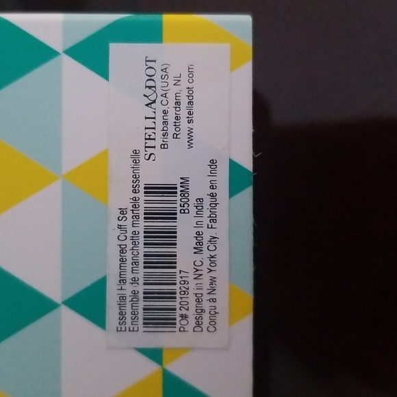 Stella & Dot Essential Hammered Cuff Set - Picture 5 of 5